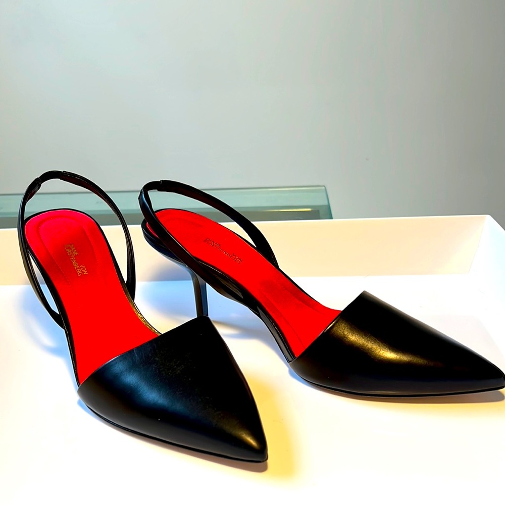 Diane von Fürstenberg Brand New never worn black leather sling back heels